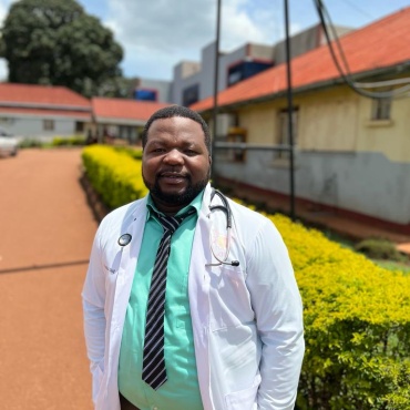 Dr. Ssemakula Isaac